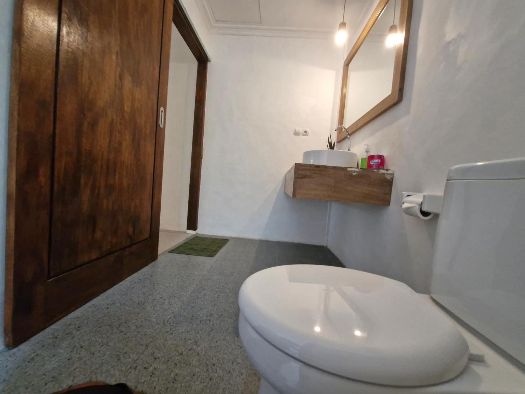 Bale Kebon Rangsot Apartment Pemenang